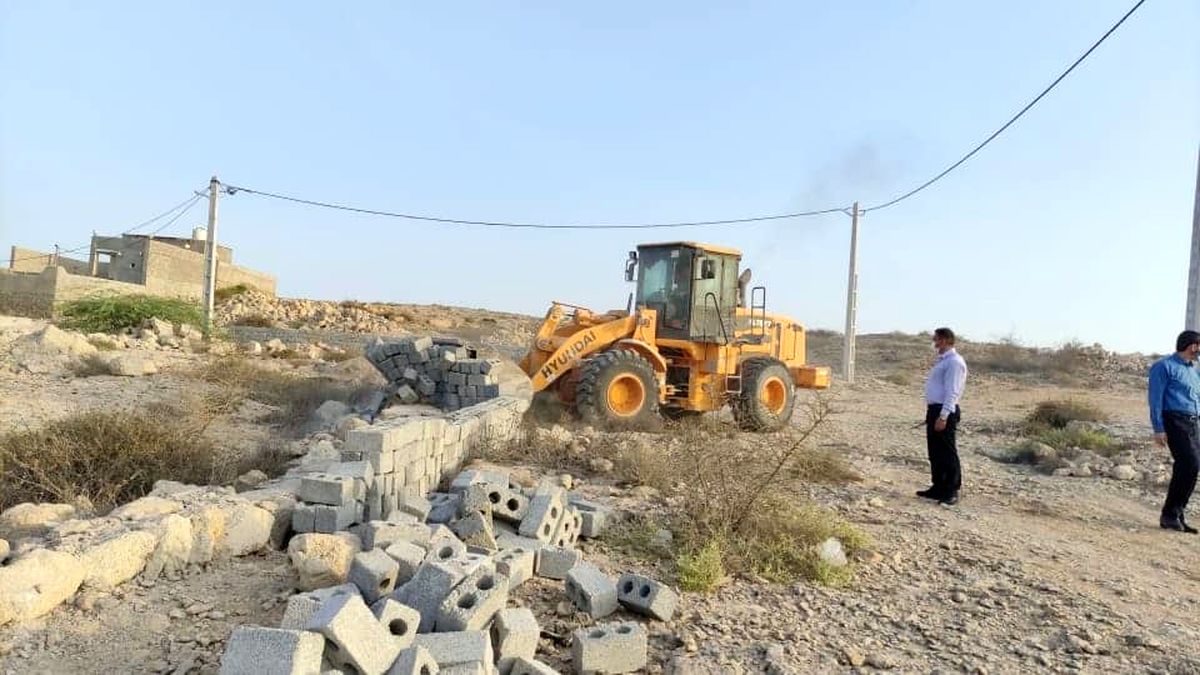 960مترمربع اراضی خالصه دولتی به ارزش 19.2میلیارد ریال در روستای تورگان قشم رفع تصرف شد 
