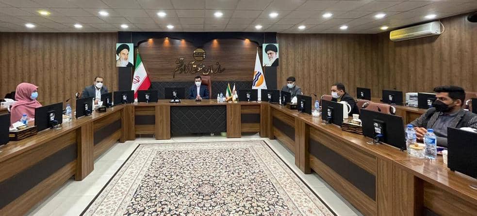 هیچ دستی به‌تنهایی تحول‌آفرین نیست
