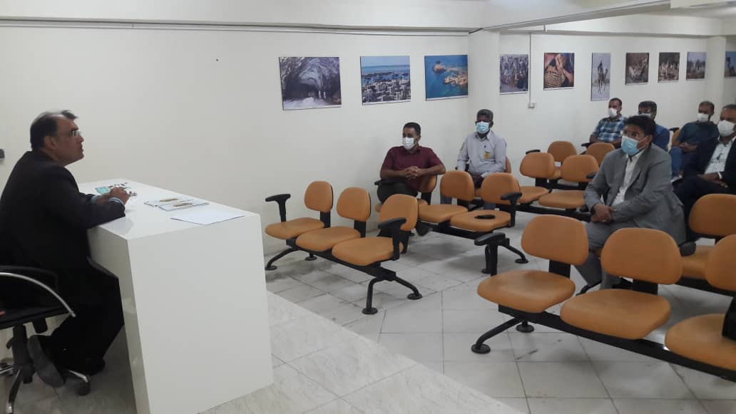 رونمایی و نقد و بررسی کتاب «نُگومی» در قشم