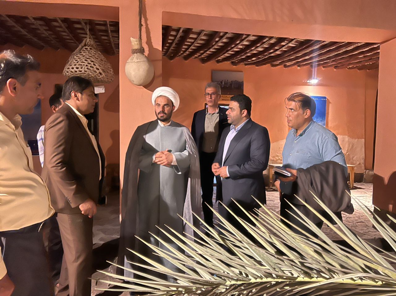 بازدید سرپرست معاونت فرهنگی، اجتماعی و گردشگری سازمان منطقه آزاد قشم از بندر تاریخی لافت
