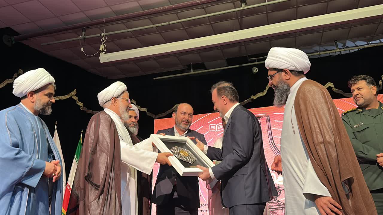 تقدیر نماینده ولی فقیه در استان هرمزگان و استاندار هرمزگان از مدیرعامل سازمان منطقه آزاد قشم