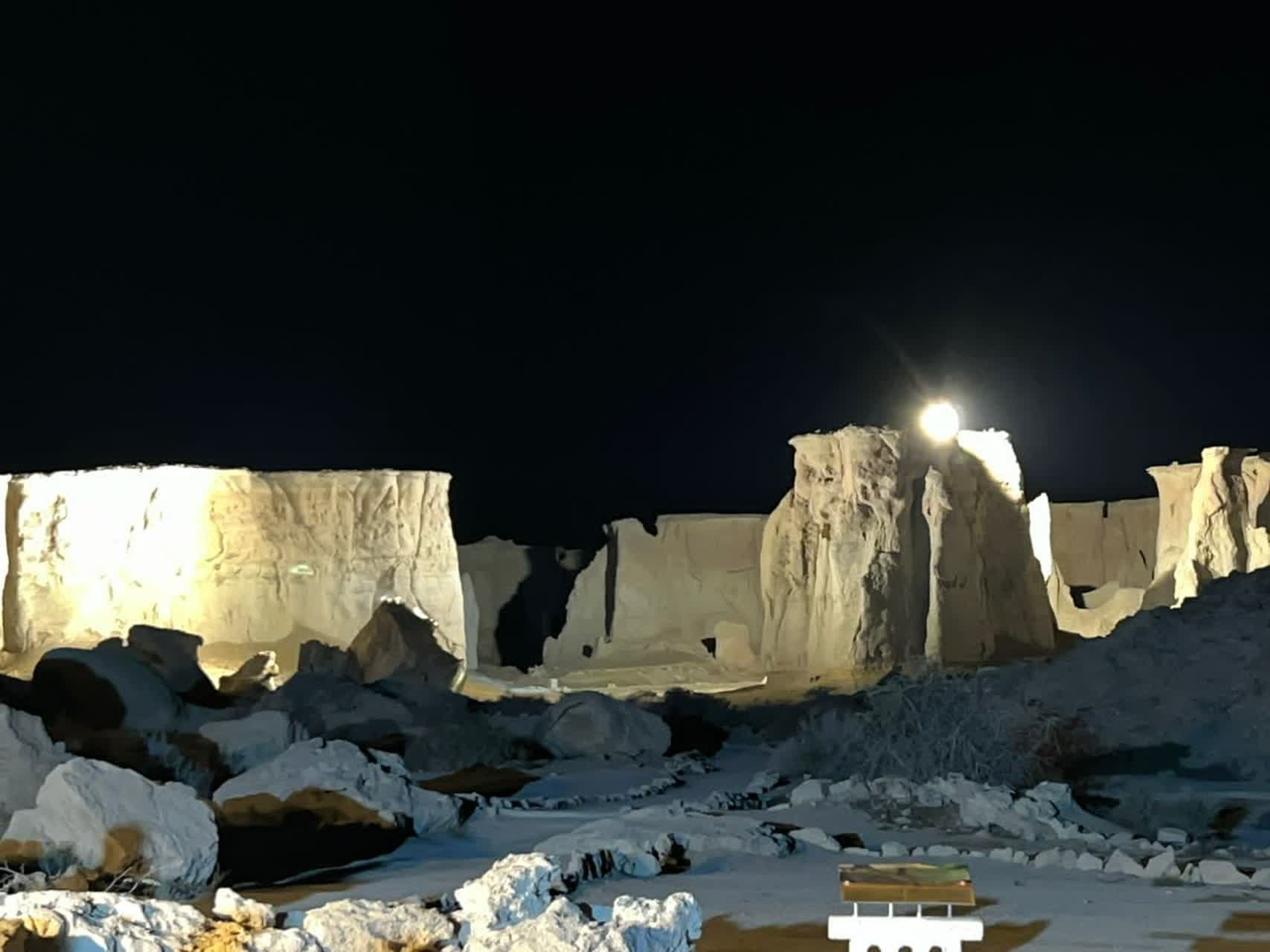 دره ستاره‌ها روشن شد
