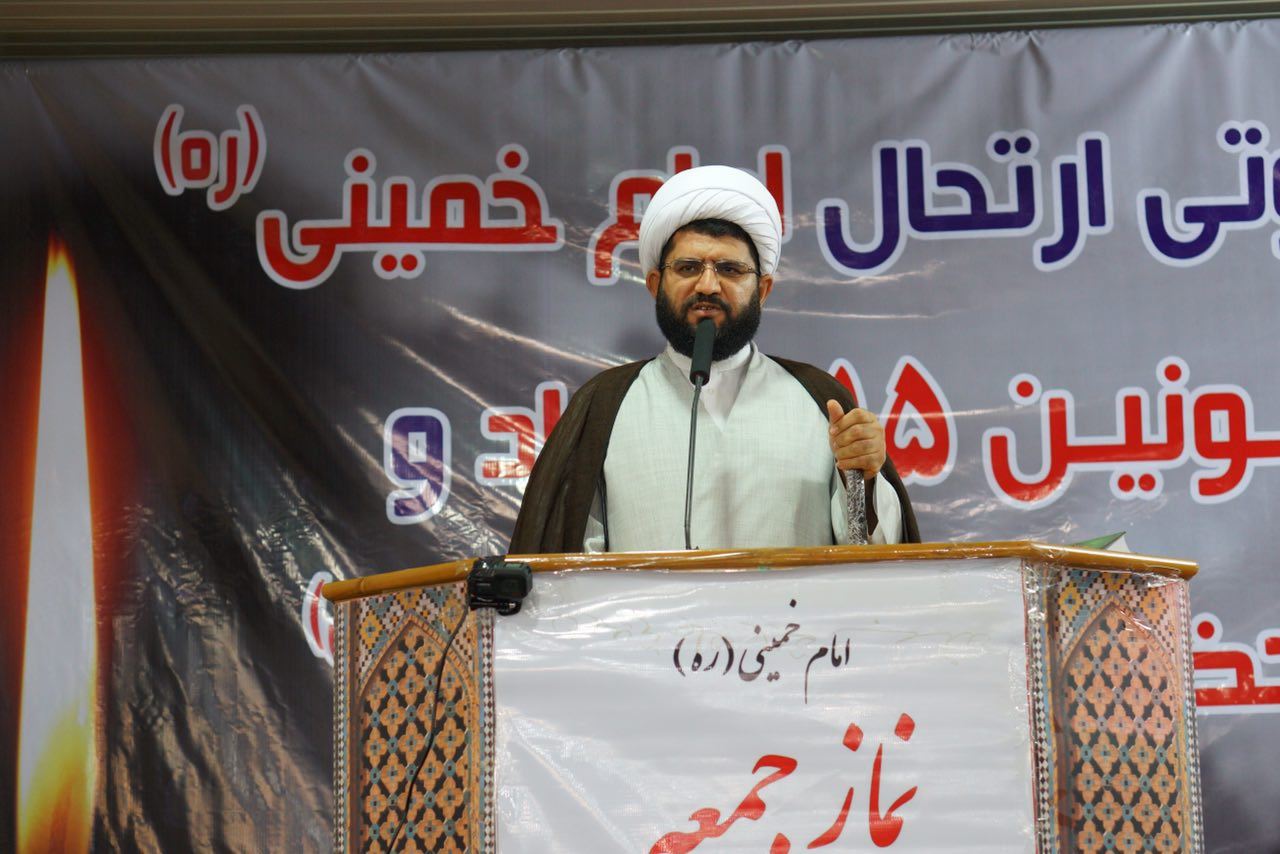 امام جمعه شهرستان قشم : نام و راه امام خمینی (ره) جاودانه شد