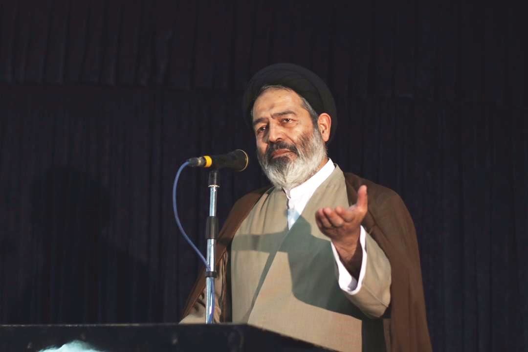 در نخستین همایش متمرکز زائرین اهل سنت حج تمتع سال ۱۳۹۸ در قشم مطرح شد؛ حج تمتع، سفری تاثیرگذار بر جهان بشری