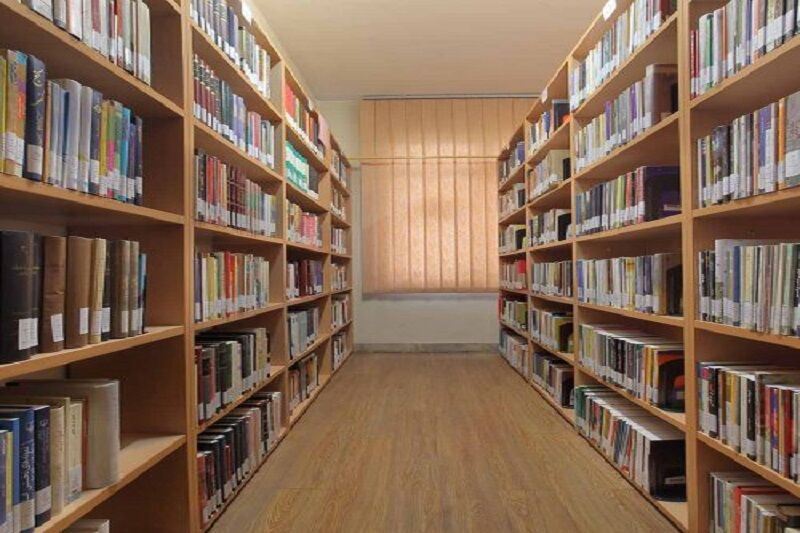 اهدای 2 میلیارد ریال کتاب به کتابخانه های عمومی قشم