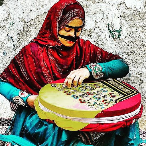 آزمون دریافت کارت صنایع دستی با شرکت 22 بانوی روستایی قشم برگزار شد