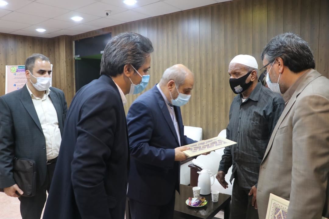 از هنرمند پیشکسوت موسیقی منطقه تجلیل شد