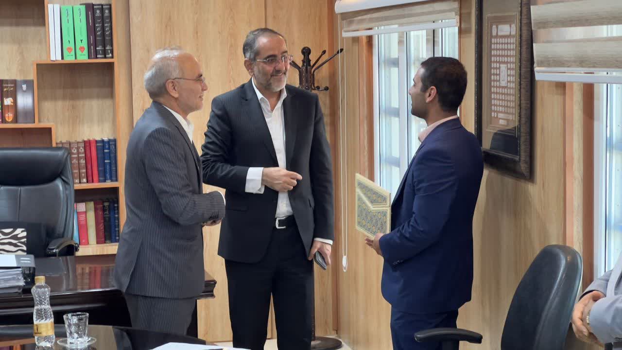 انتصاب  مدیر حقوقی و امور قراردادهای سازمان  منطقه آزاد قشم