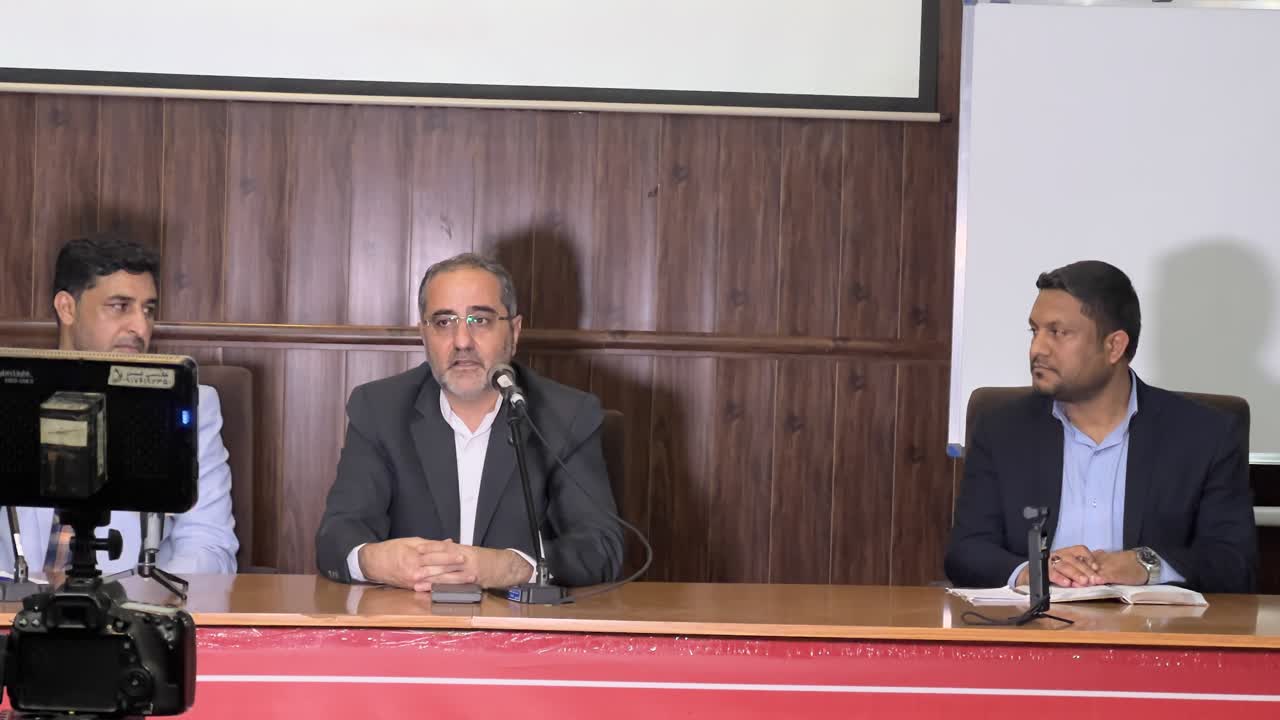 نقش خبرنگاران در جامعه بی بدیل است / فعال سازی پنجره های خلق ثروت در استان با تاکید خاص بر  قشم با حمایت اهالی رسانه هرمزگان محقق می شود